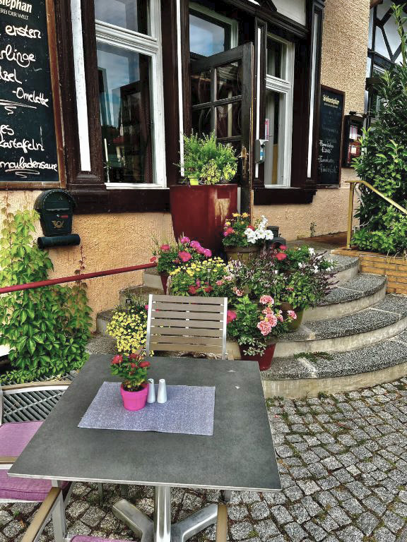 Bahnhofshotel Die neue Bühne in Bad Saarow - Restaurant,Cafe,Bar