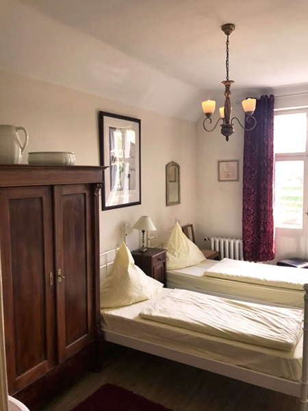 Bahnhofshotel Die neue Bühne in Bad Saarow - Restaurant,Cafe,Bar